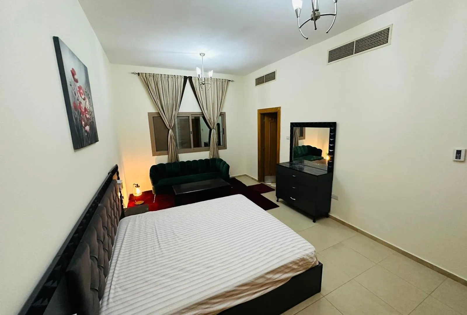 Ready To Rent Partitions Bed Spaces & Rooms Dubai Capsule hotel